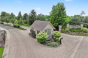 15 Templeton Dr, Oak Brook, IL 60523 - Photo 4
