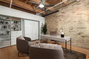375 W Erie St, Chicago, IL 60654 - Photo 14