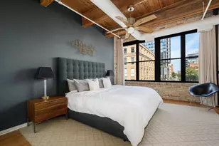 375 W Erie St, Chicago, IL 60654 - Photo 10