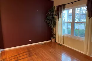 1100 Rosefield Ln, Aurora, IL 60504 - Photo 6