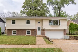 25 Crestview Terrace, Buffalo Grove, IL 60089 - Photo 1