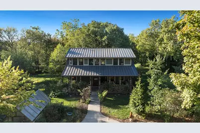 409 N State Street, Franklin Grove, IL 61031 - Photo 2