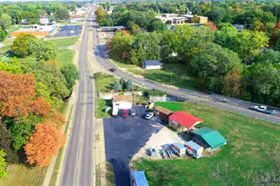 1215 N Bloomington St, Streator, IL 61364 - Photo 1