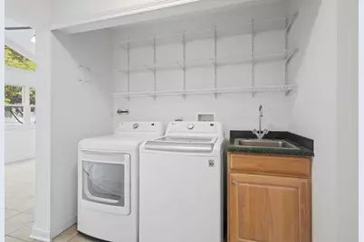 837 E Rockland Road, Libertyville, IL 60048 - Photo 6