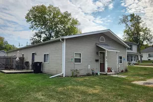 628 3rd Ave, Ottawa, IL 61350 - Photo 2