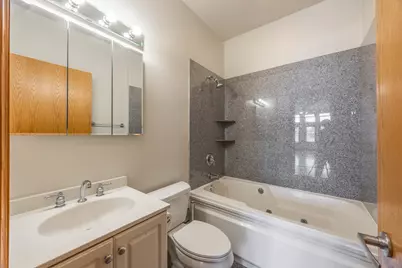 1162 W Grand Avenue #4F, Chicago, IL 60642 - Photo 16