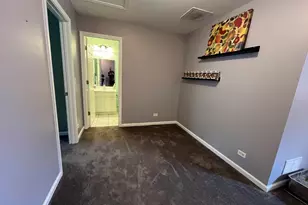 2254 Gallant Fox Cir, Montgomery, IL 60538 - Photo 14