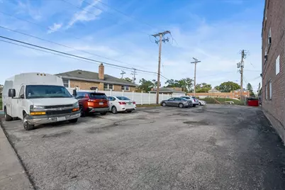 5011 Saint Charles Road #301, Bellwood, IL 60104 - Photo 14