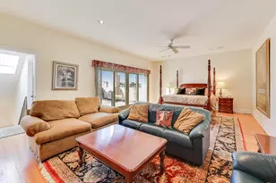 926 W Barry Ave, Chicago, IL 60657 - Photo 12