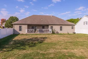 36 Lone Oak Ct, Bloomington, IL 61705 - Photo 48