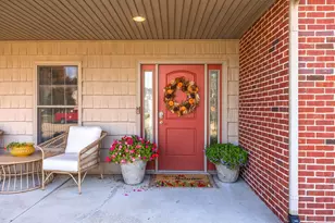 36 Lone Oak Ct, Bloomington, IL 61705 - Photo 4