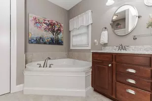 36 Lone Oak Ct, Bloomington, IL 61705 - Photo 24