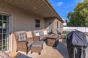 36 Lone Oak Ct, Bloomington, IL 61705 - Photo 46