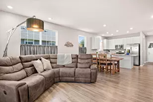 9111 Marks Ct, Huntley, IL 60142 - Photo 10