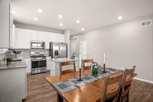 9111 Marks Ct, Huntley, IL 60142 - Photo 4