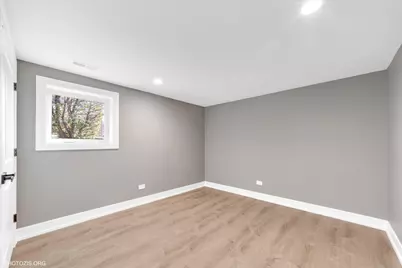 9439 S 52nd Avenue, Oak Lawn, IL 60453 - Photo 24