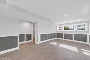9439 S 52nd Ave, Oak Lawn, IL 60453 - Photo 22