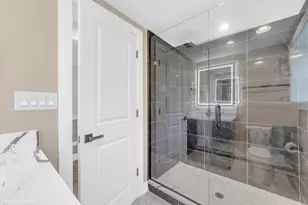 9439 S 52nd Ave, Oak Lawn, IL 60453 - Photo 26