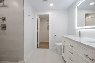 1139 N Winchester Ave, Chicago, IL 60622 - Photo 12