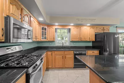 29W316 Andermann Drive, Naperville, IL 60564 - Photo 18