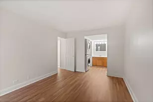 1975 Kenilworth Cir, Hoffman Estates, IL 60169 - Photo 16