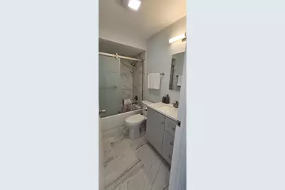 9475 Bay Colony Drive #3N, Des Plaines, IL 60016 - Photo 10