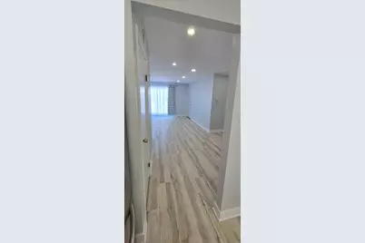 9475 Bay Colony Drive #3N, Des Plaines, IL 60016 - Photo 4