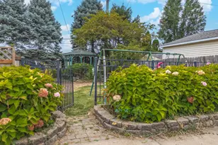 1909 Marzel Dr, Bloomington, IL 61701 - Photo 32