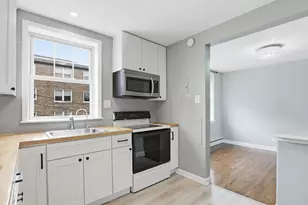 2412 W Farragut Ave, Chicago, IL 60625 - Photo 12