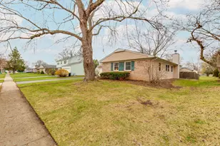 441 Arbor Gate Ln, Buffalo Grove, IL 60089 - Photo 2