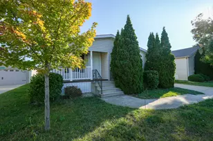 877 Banyan, Manteno, IL 60950 - Photo 2