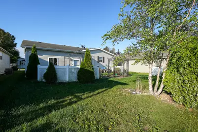 877 Banyan, Manteno, IL 60950 - Photo 18