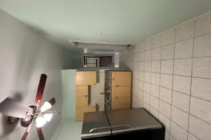 7923 S Carpenter St, Chicago, IL 60620 - Photo 8