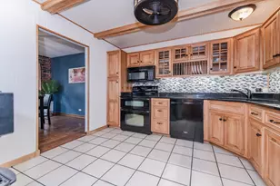1504 Woodbridge Rd, Joliet, IL 60436 - Photo 8