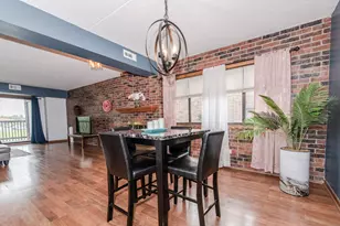 1504 Woodbridge Rd, Joliet, IL 60436 - Photo 6
