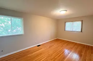 159 Pleasant Dr, Chicago Heights, IL 60411 - Photo 8