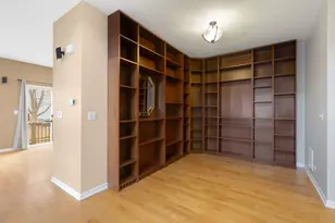 [Address not provided], Hoffman Estates, IL 60192 - Photo 8