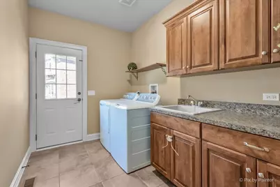 675 Oak Lane, South Elgin, IL 60177 - Photo 22