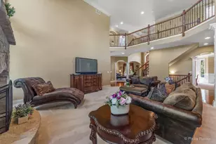 675 Oak Ln, South Elgin, IL 60177 - Photo 16