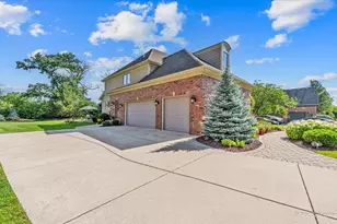 675 Oak Ln, South Elgin, IL 60177 - Photo 6