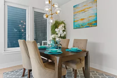 5254 W Newport Avenue, Chicago, IL 60641 - Photo 14