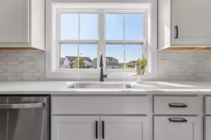 500 Prairie Meadows Dr, Heyworth, IL 61745 - Photo 16