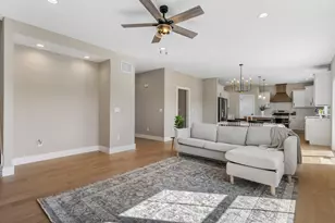 500 Prairie Meadows Dr, Heyworth, IL 61745 - Photo 10