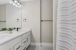 500 Prairie Meadows Dr, Heyworth, IL 61745 - Photo 34