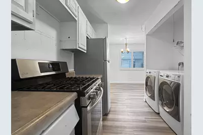 [Address not provided], Carol Stream, IL 60188 - Photo 4