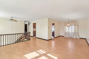 4485 Bayside Cir, Hoffman Estates, IL 60192 - Photo 8