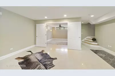 2042 W Warren Boulevard, Chicago, IL 60612 - Photo 26