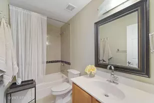 2042 W Warren Blvd, Chicago, IL 60612 - Photo 30