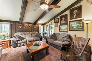 253 Sterling Ln, Bloomingdale, IL 60108 - Photo 2