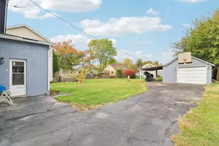 796 Parkway Ave, Elgin, IL 60120 - Photo 26